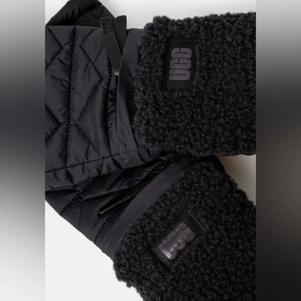 UGG Women's Faux Fur Modular Gloves in black